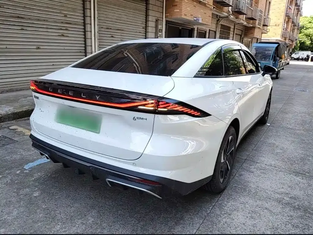 Geely Galaxy L6 2025 из CN, фото 7