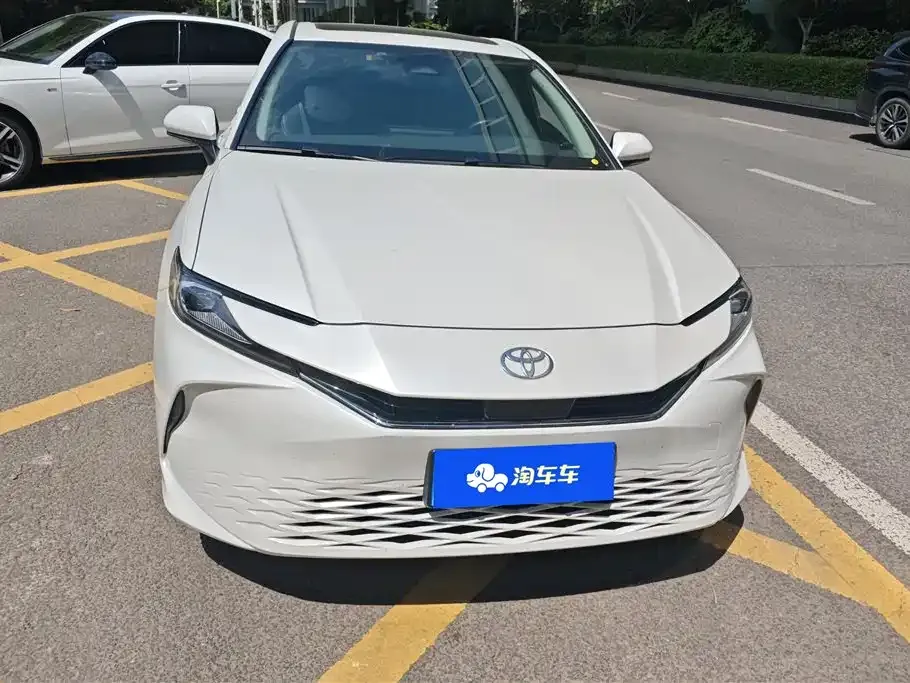 Toyota Camry 2024 из CN, фото 3
