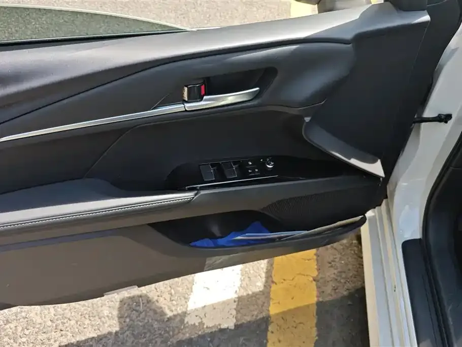 Toyota Camry 2024 из CN, фото 10