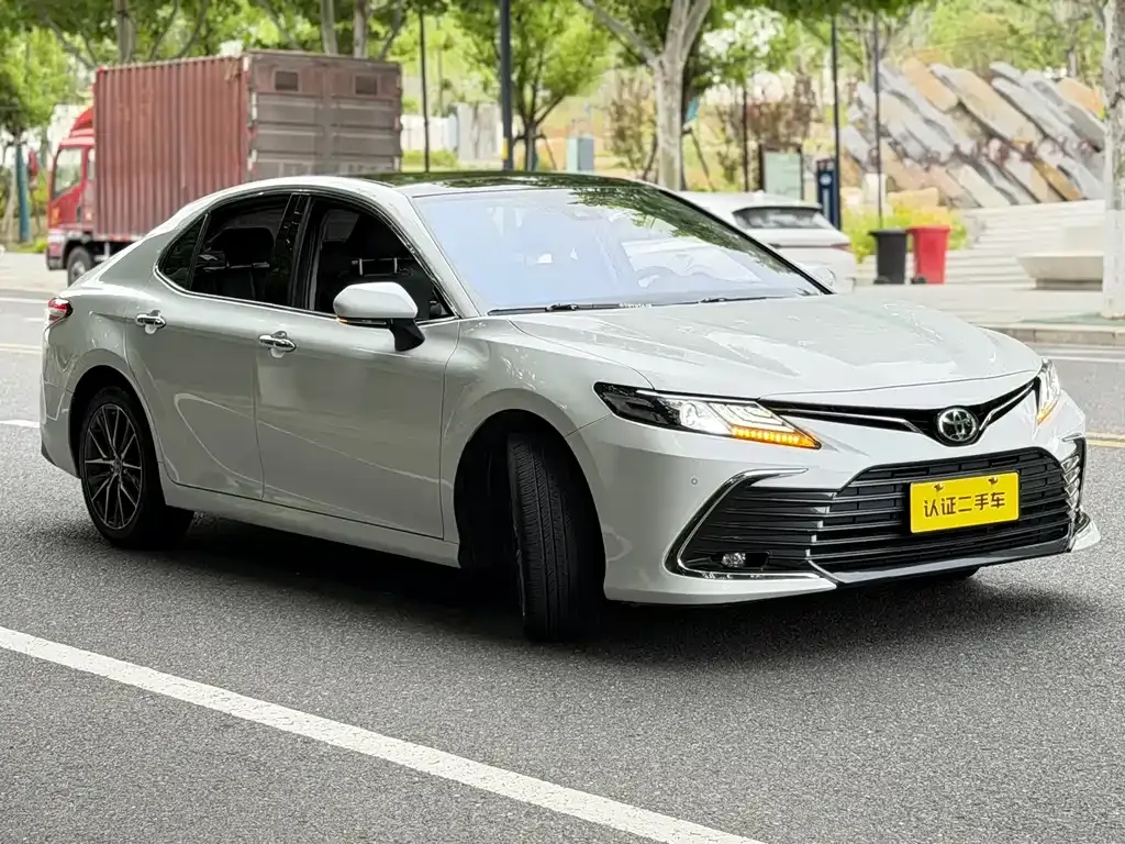 Toyota Camry 2023 из CN, фото 7