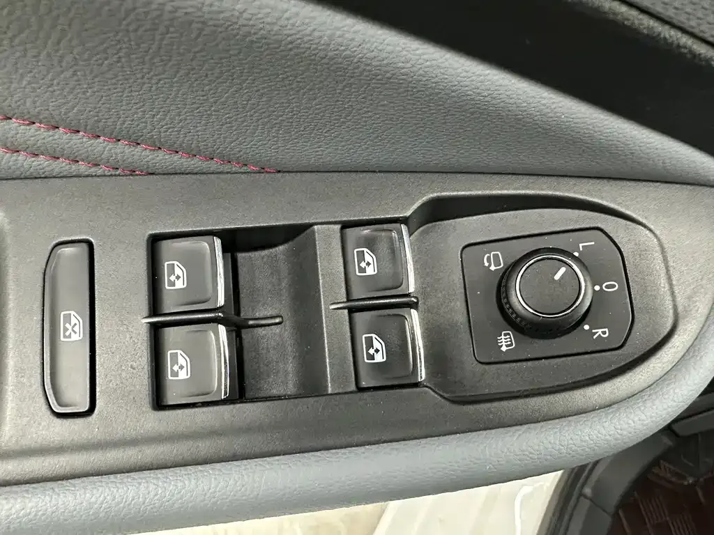 Volkswagen Lamando 2023 из CN, фото 8