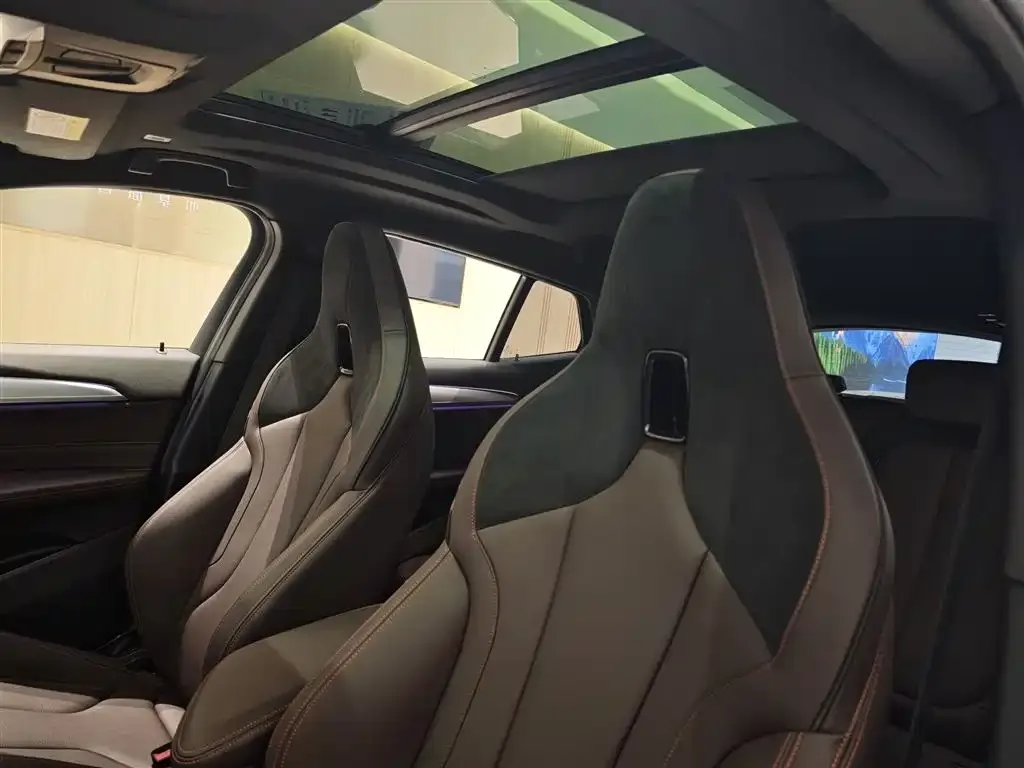 BMW X2 2022 из CN, фото 4