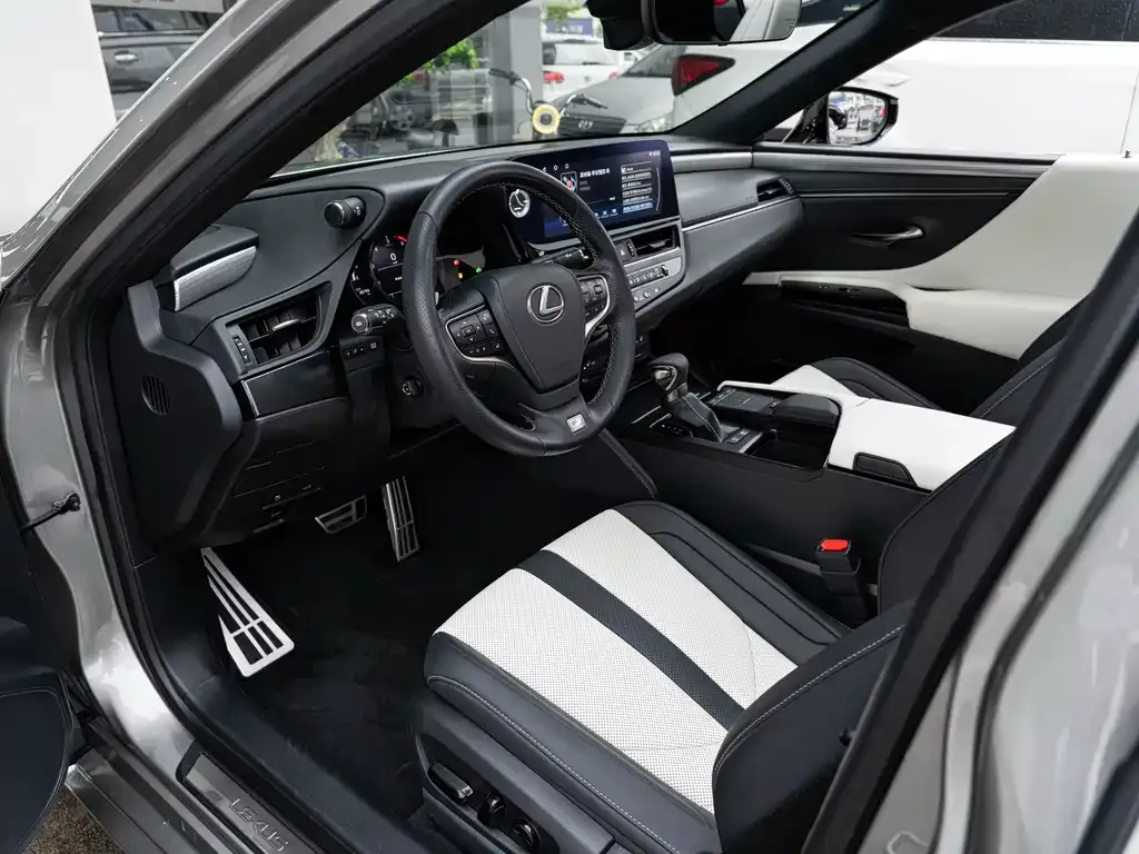 Lexus ES 2022 из CN, фото 7