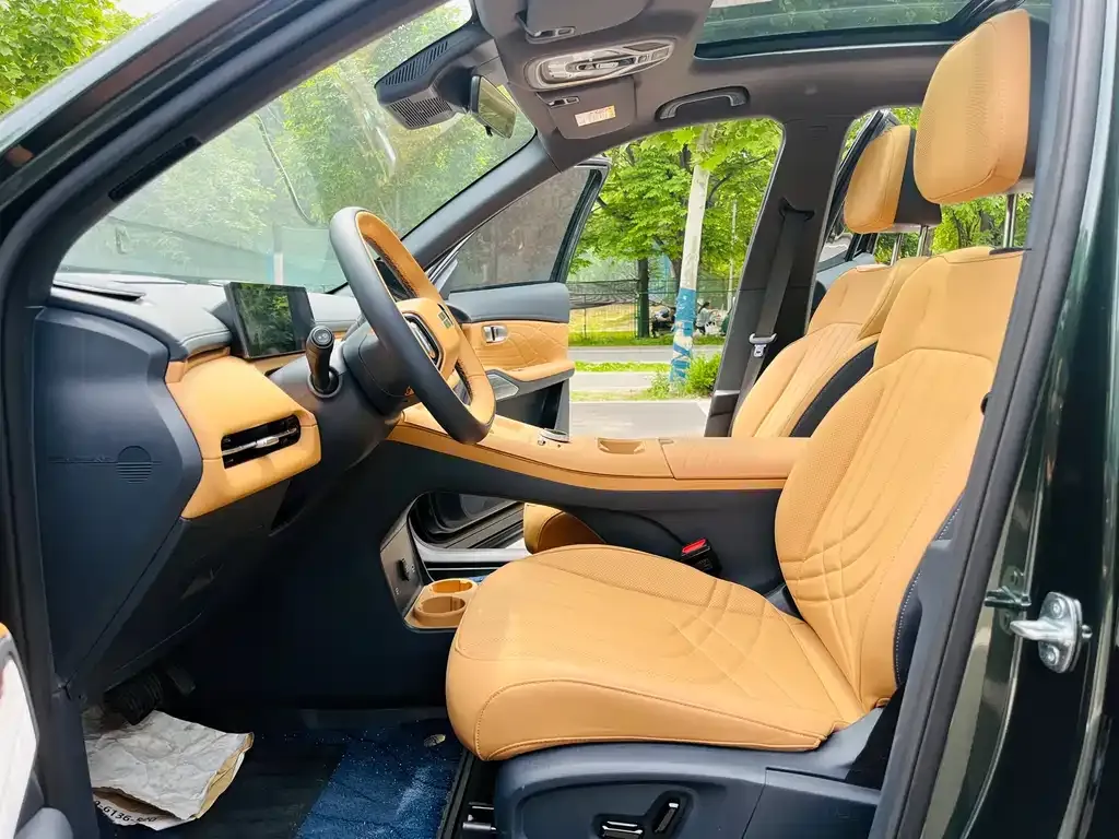 Geely Galaxy Xingjian 7 2025 из CN, фото 2