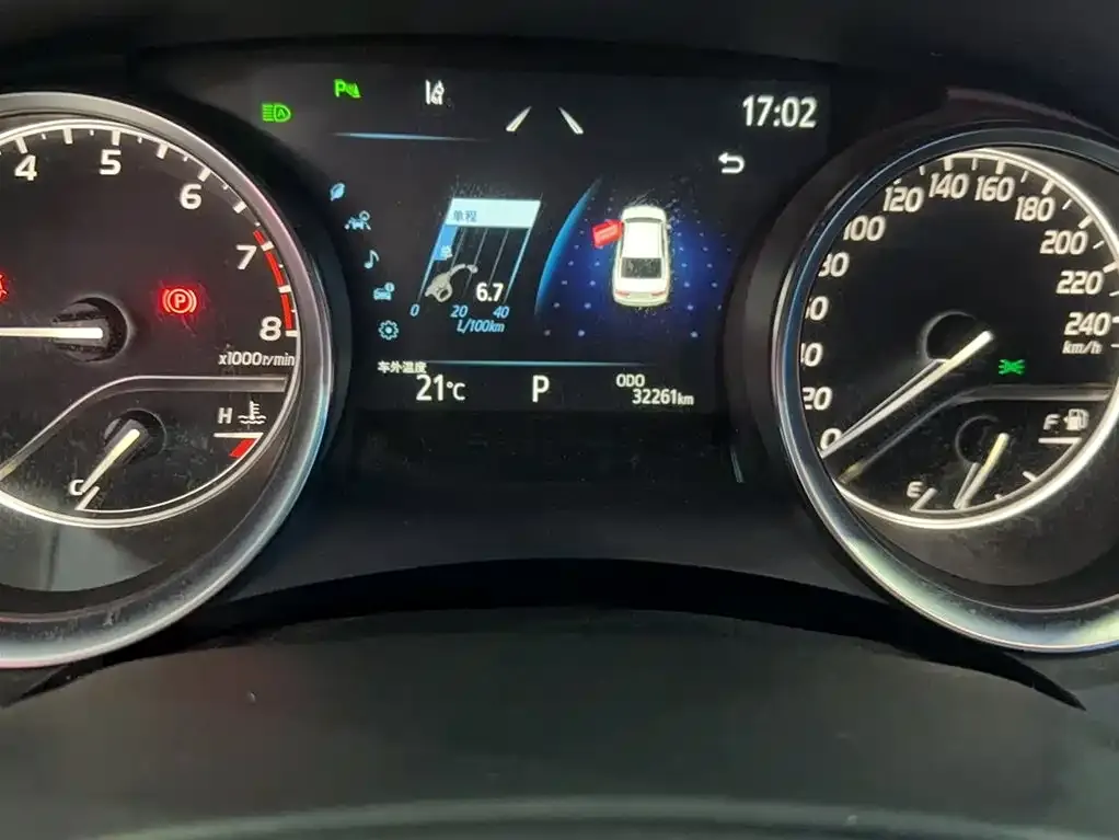 Toyota Camry 2023 из CN, фото 4