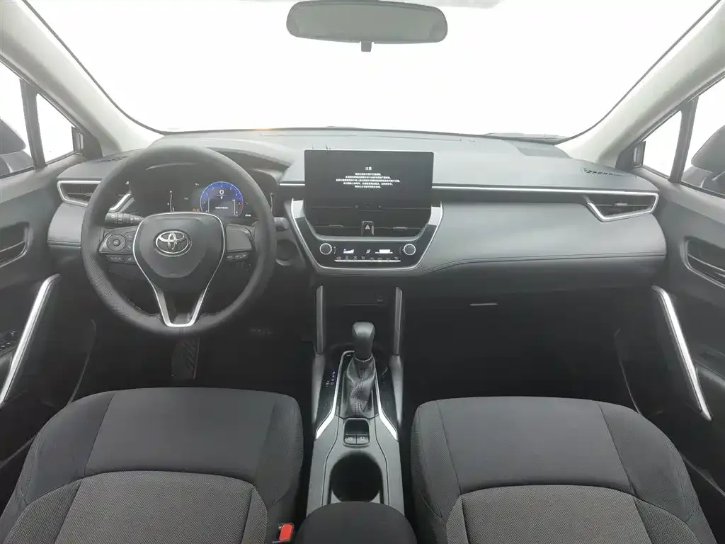 Toyota Frontlander 2023 из CN, фото 10
