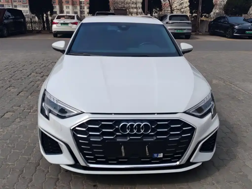 Audi A3 2023 из CN, фото 8