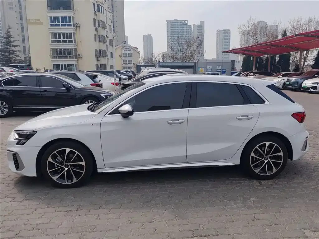 Audi A3 2023 из CN, фото 9