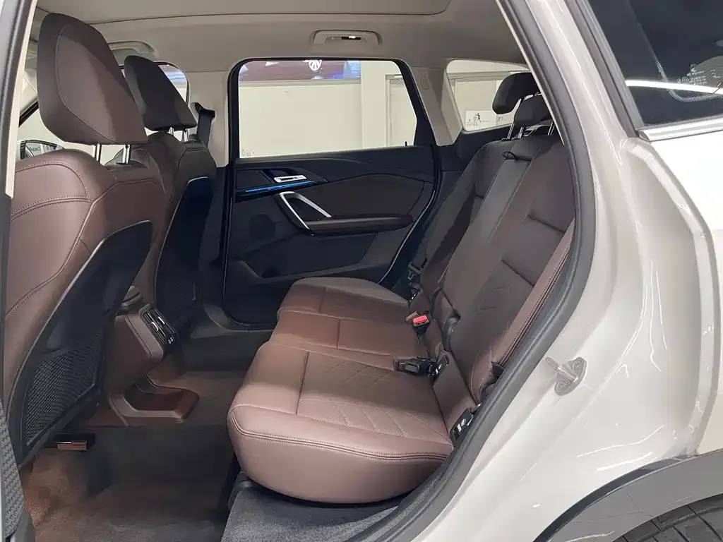 BMW X1 2024 из CN, фото 2