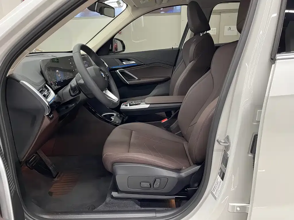 BMW X1 2024 из CN, фото 3