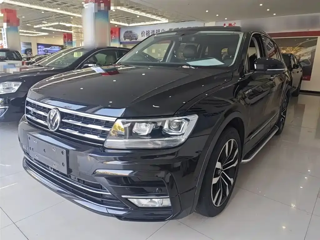 Volkswagen Tiguan L 2021 из CN, фото 1