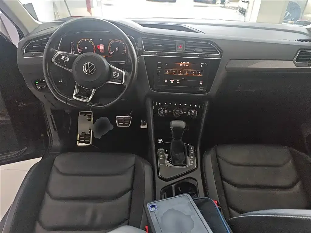 Volkswagen Tiguan L 2021 из CN, фото 8