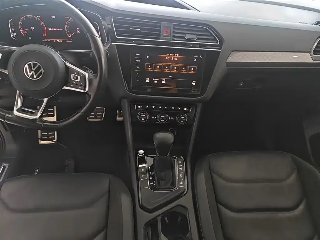 Volkswagen Tiguan L 2021 из CN, фото 3