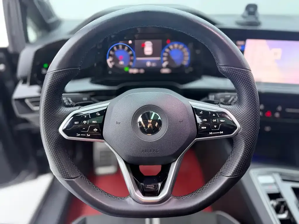 Volkswagen Golf 2021 из CN, фото 10