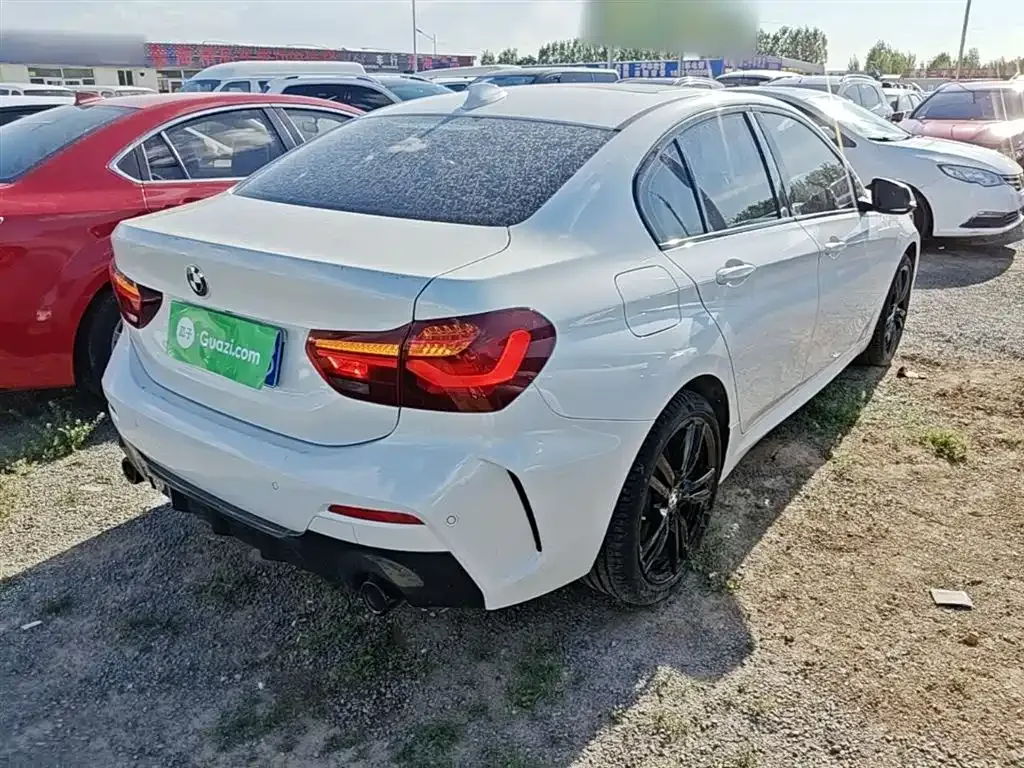 BMW 1 Series 2023 из CN, фото 4