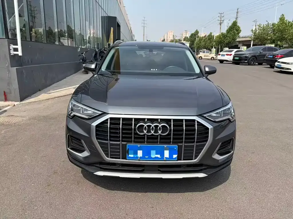 Audi Q3 — фото 7