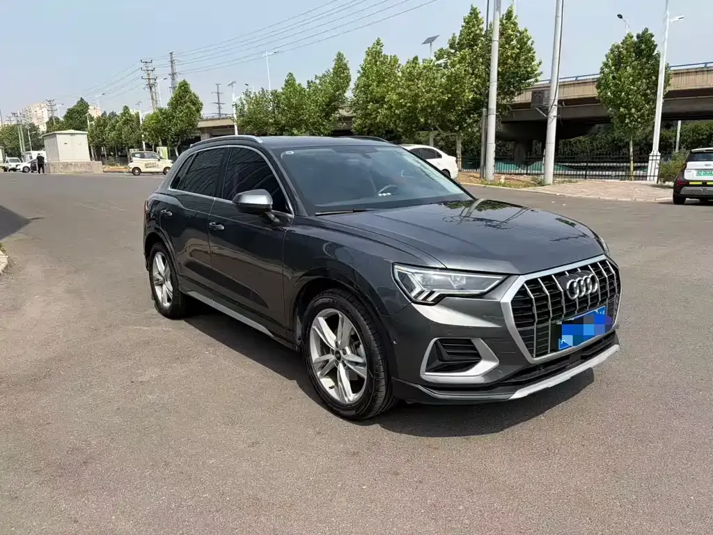 Audi Q3 — фото 6