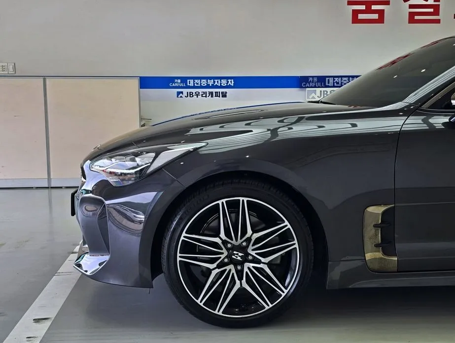 Kia Stinger 2021 из KR, фото 3