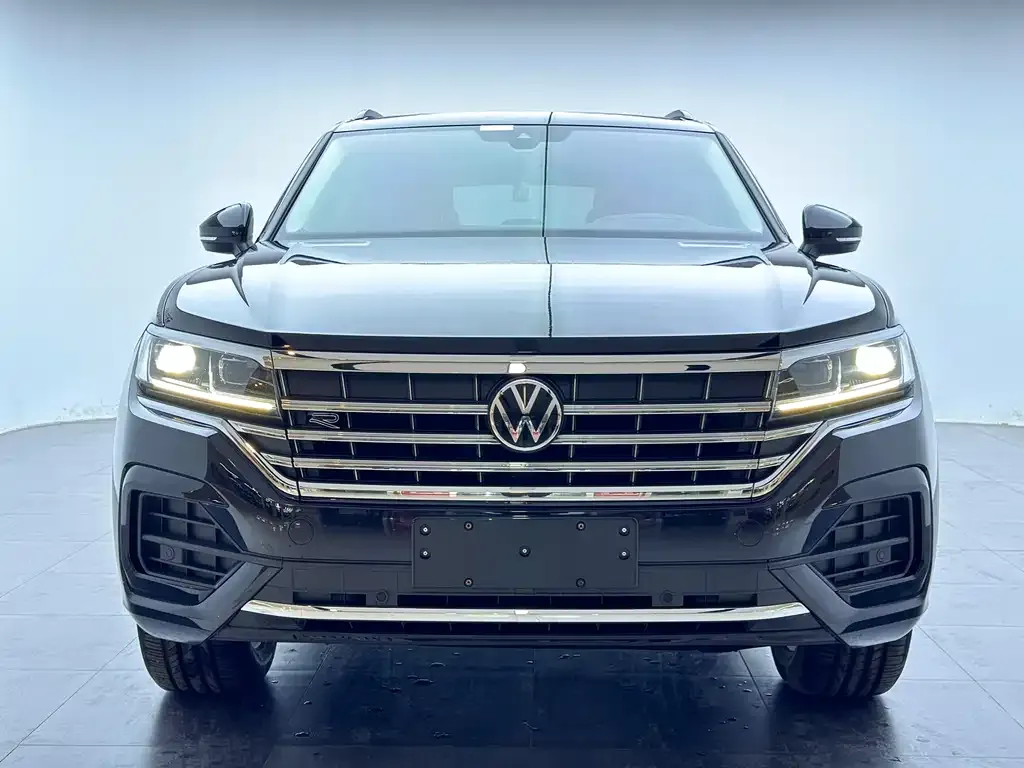 Volkswagen Touareg 2023 из CN, фото 8