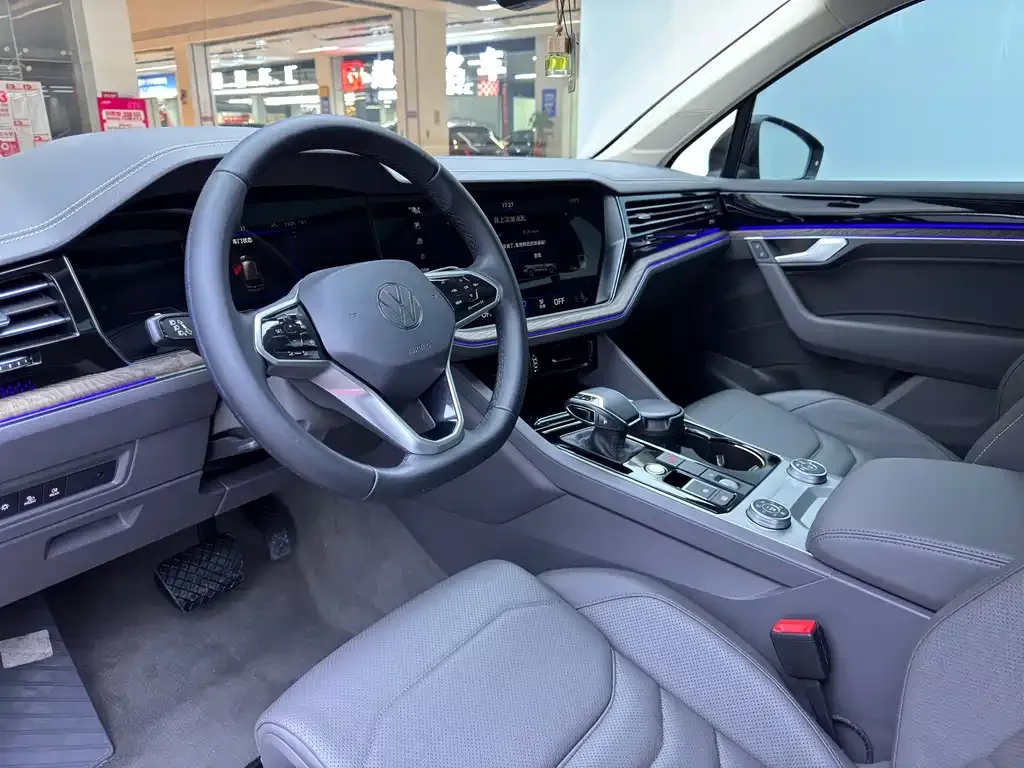 Volkswagen Touareg 2023 из CN, фото 9