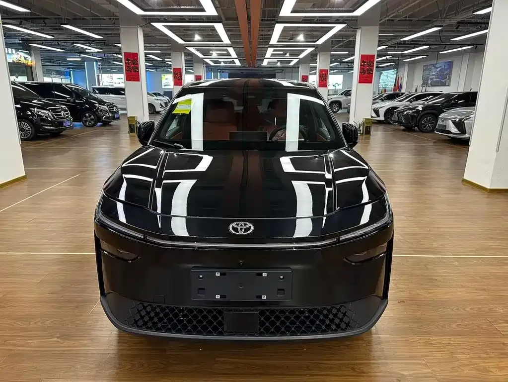 Toyota Platinum 3X 2026 из CN, фото 10