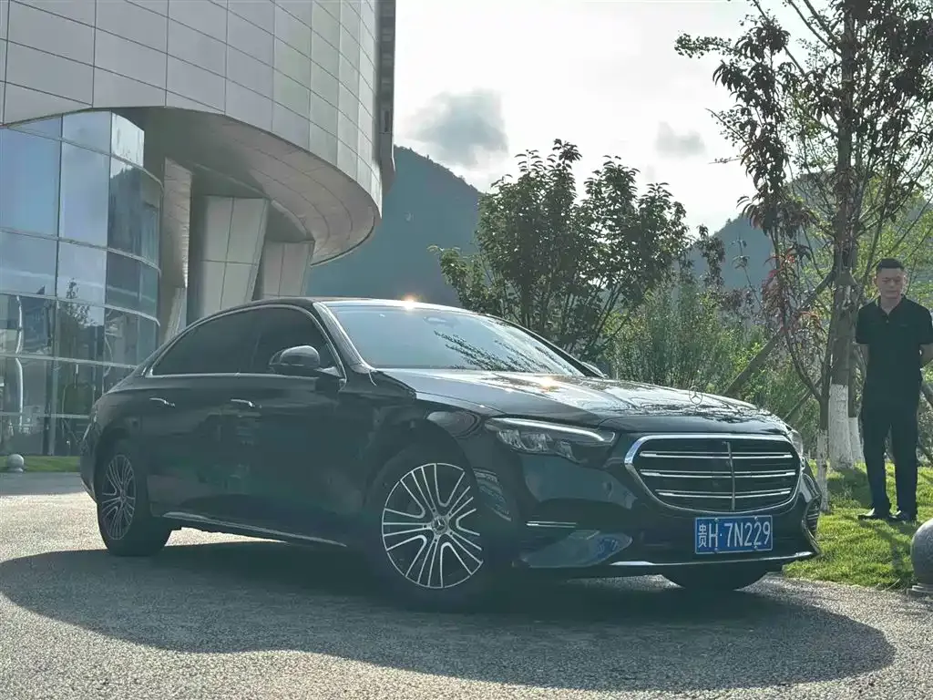 Mercedes-Benz E-Class 2024 из CN, фото 5