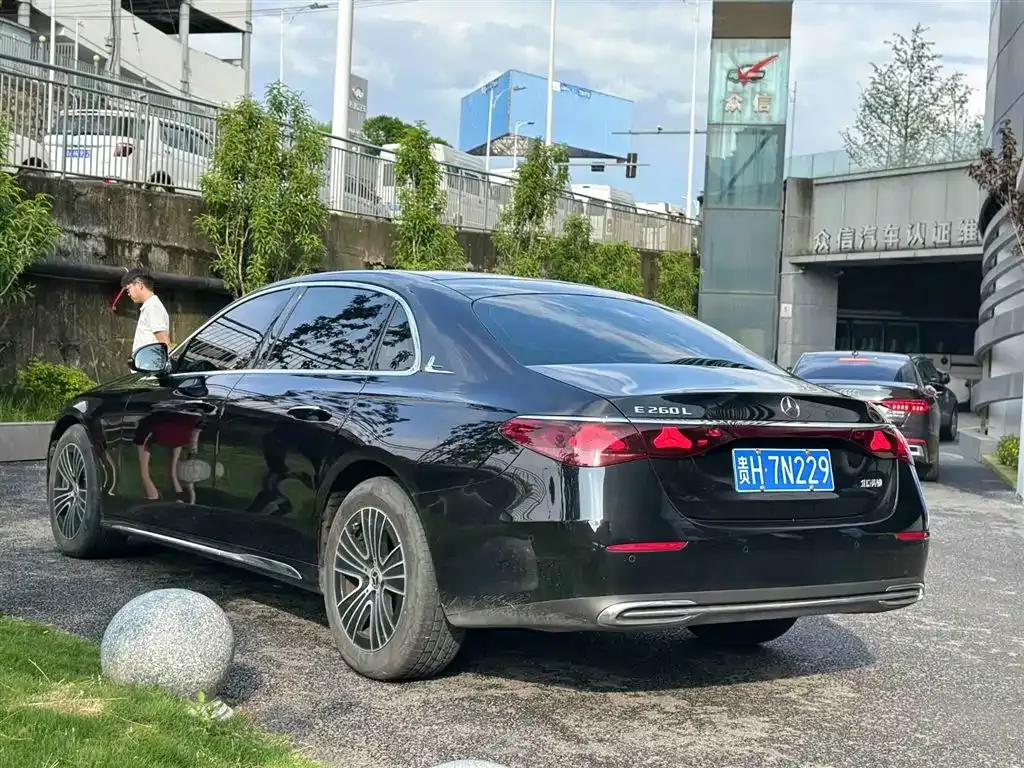 Mercedes-Benz E-Class 2024 из CN, фото 7