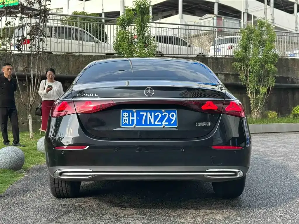 Mercedes-Benz E-Class 2024 из CN, фото 9