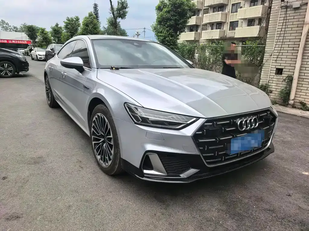 Audi A7L — фото 7