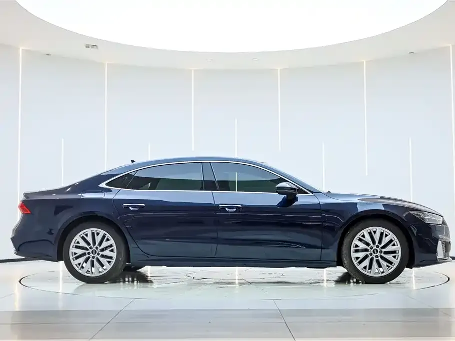Audi A7L 2024 из CN, фото 3