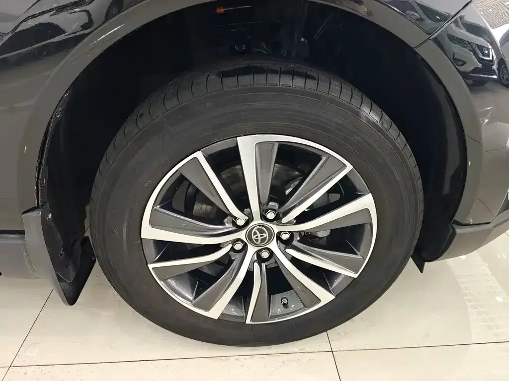 Toyota Harrier 2023 из CN, фото 6