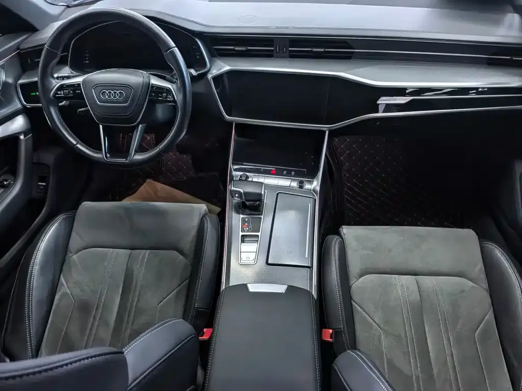 Audi A6L 2024 из CN, фото 5