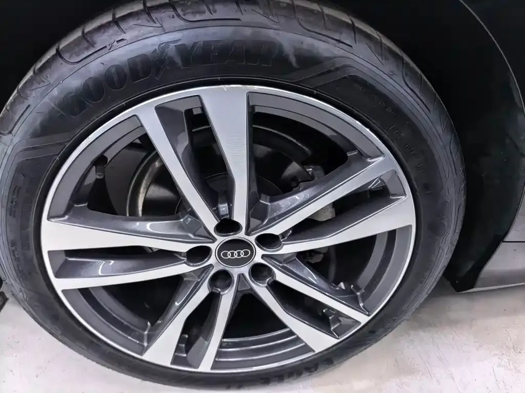 Audi A6L 2024 из CN, фото 7