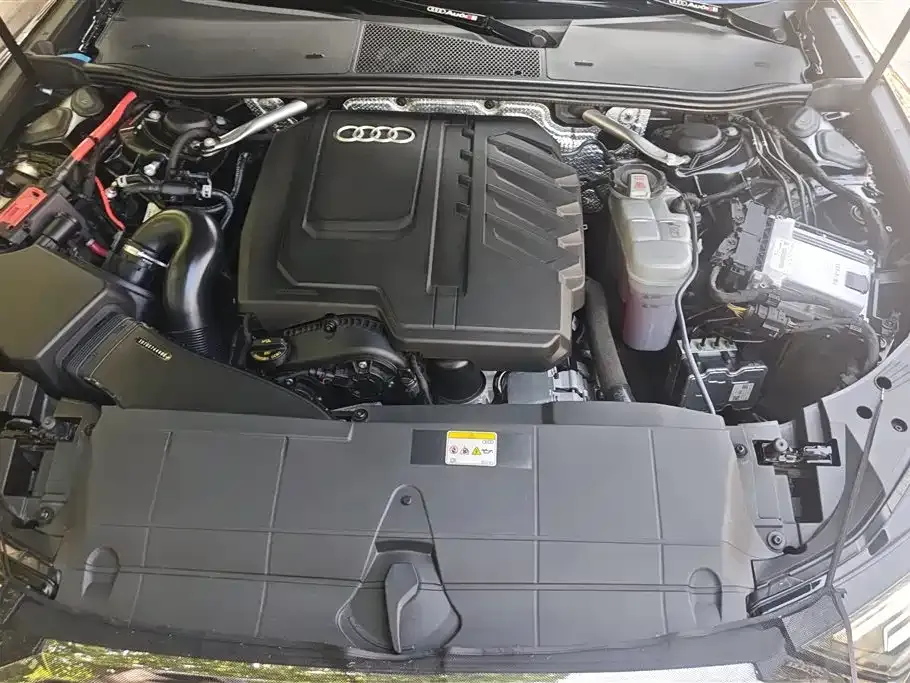 Audi A6L 2024 из CN, фото 5