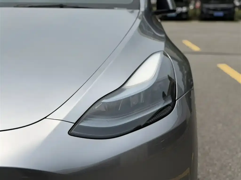 Tesla Model Y 2024 из CN, фото 5