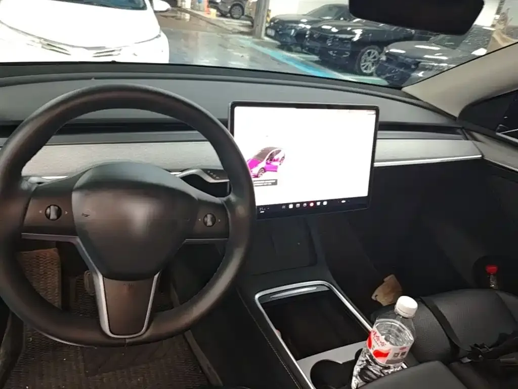 Tesla Model Y 2023 из CN, фото 3