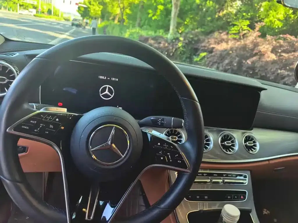 Mercedes-Benz CLS — фото 9