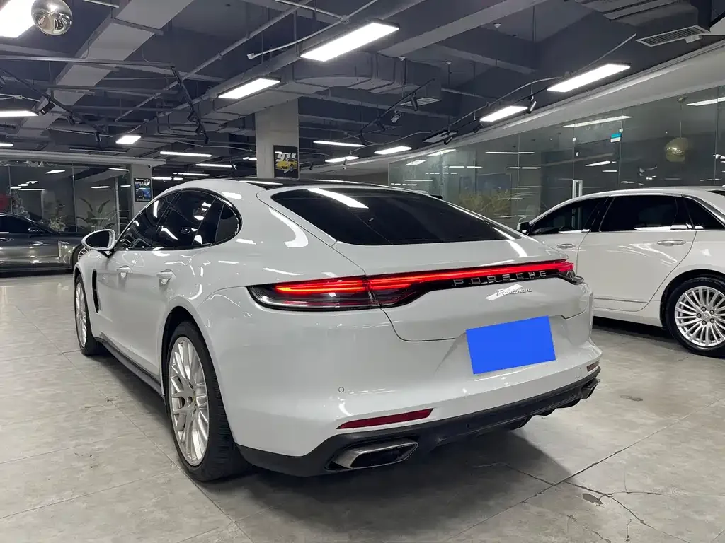 Porsche Panamera 2022 из CN, фото 8