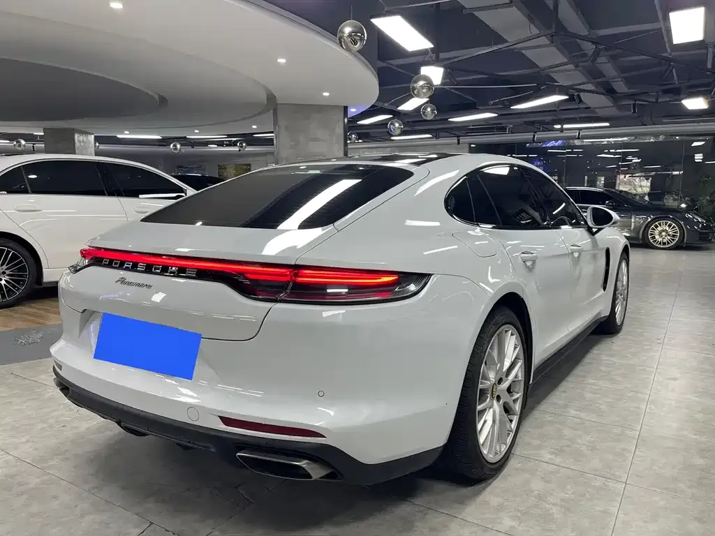 Porsche Panamera 2022 из CN, фото 9