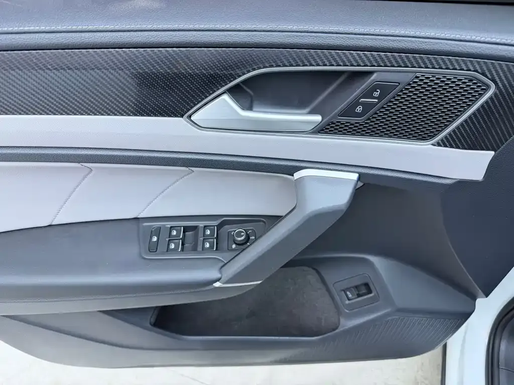 Volkswagen Tayron 2023 из CN, фото 8