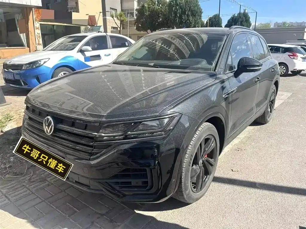 Volkswagen Touareg 2024 из CN, фото 1