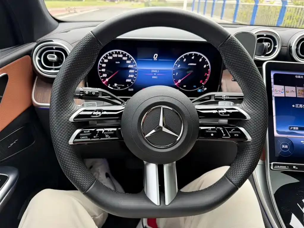 Mercedes-Benz GLC 2023 из CN, фото 3