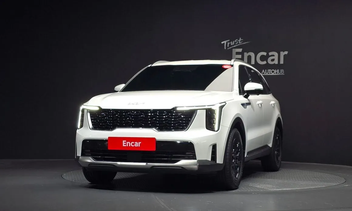 Kia Sorento — фото 6