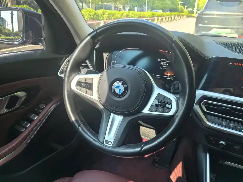BMW 3 Series 2022 из CN, фото 7