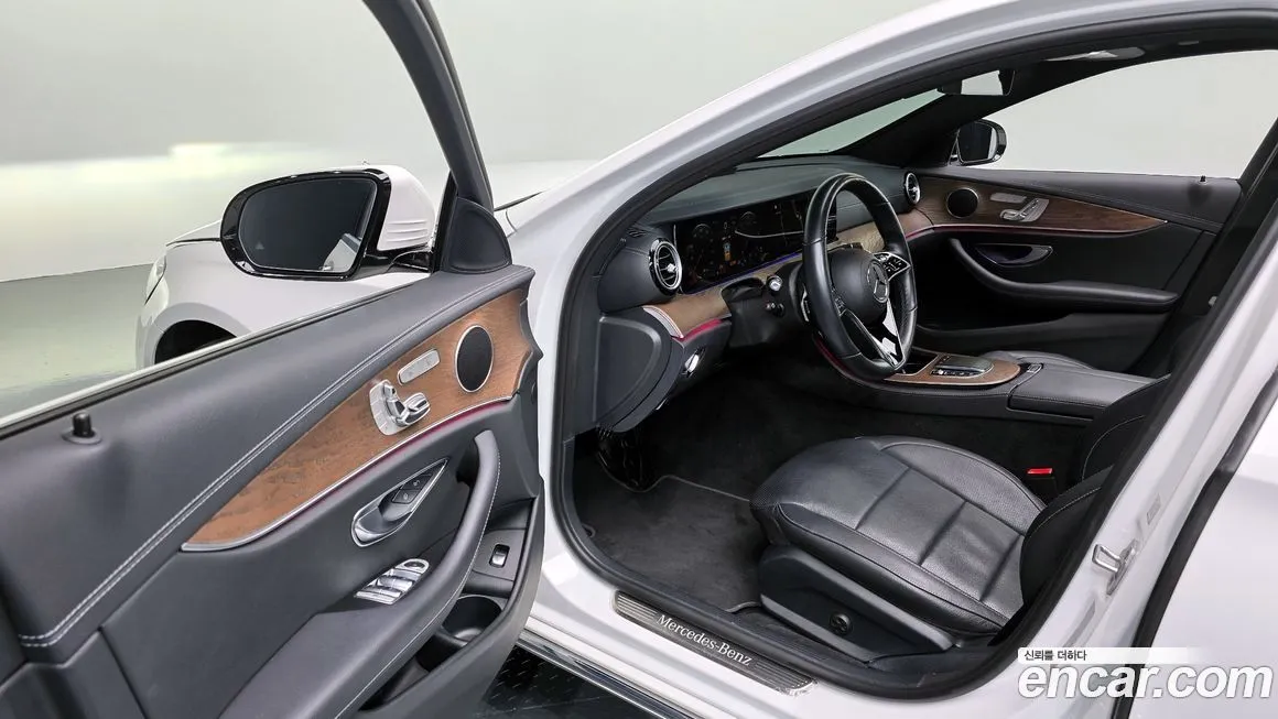 Mercedes-Benz E-Class 2021 из KR, фото 2
