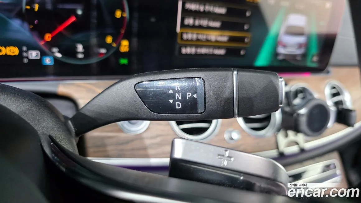 Mercedes-Benz E-Class 2021 из KR, фото 3