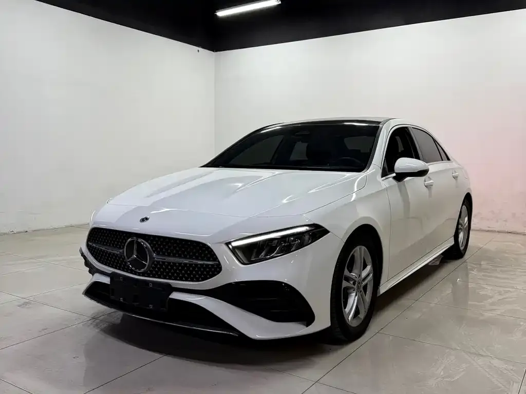 Mercedes-Benz A-Class 2023 из CN, фото 1