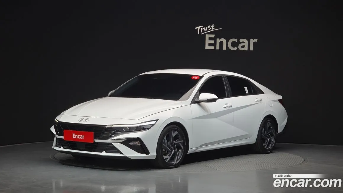 Hyundai AVANTE Smart 1