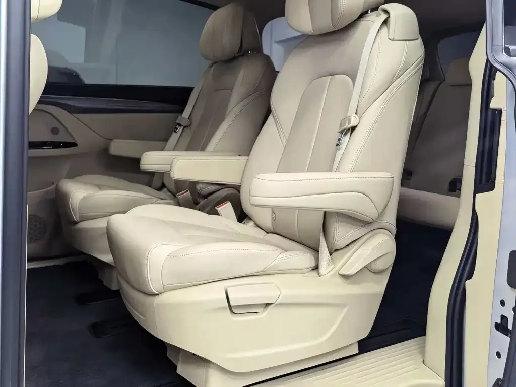 Buick GL8 Hybrid 2025 из CN, фото 2