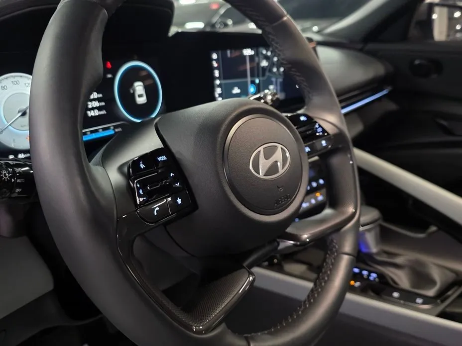 Hyundai AVANTE — фото 8
